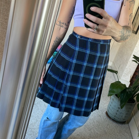 (2) Vintage Calvin Klein Pure Wool High Rise Plaid School Girl Skirt - Picture 14 of 14